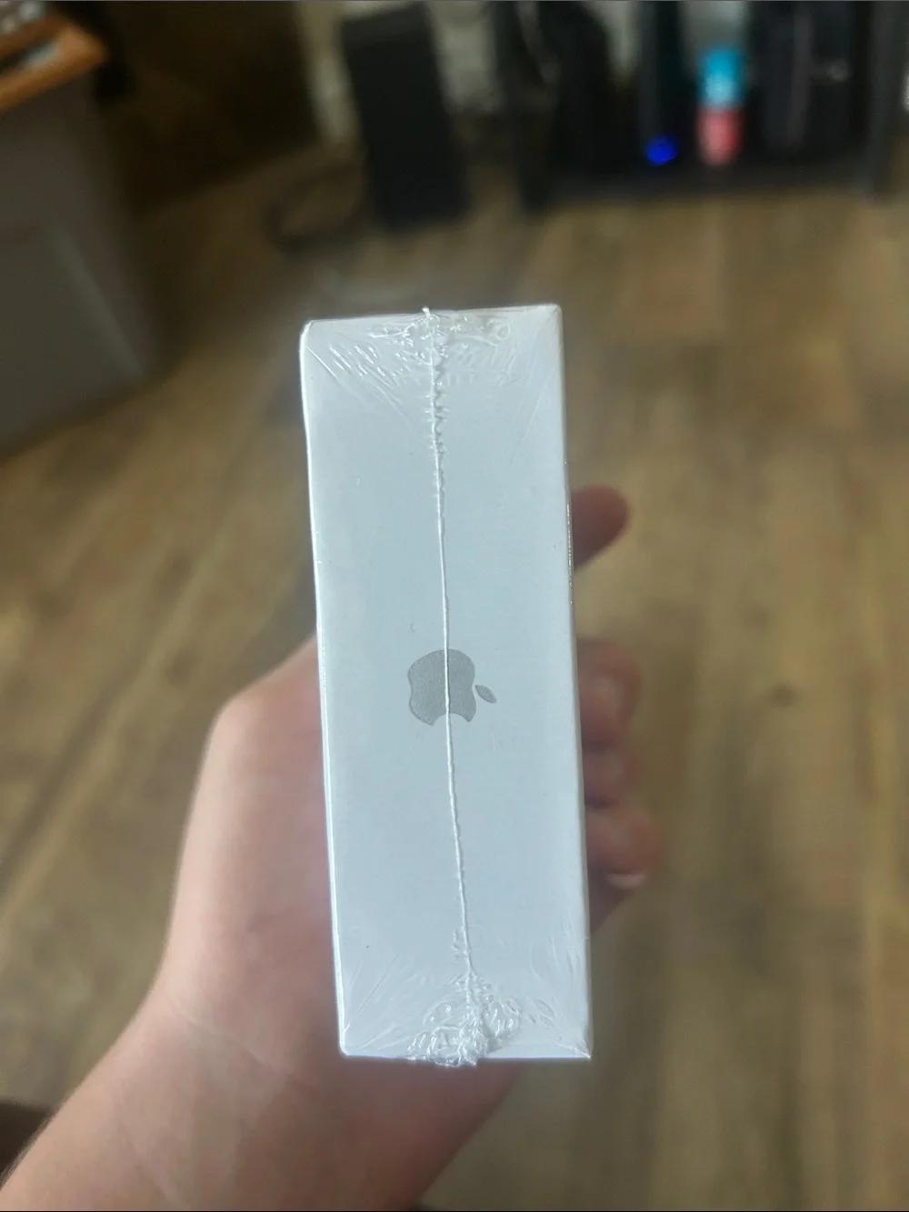 Apple White AirPods with Wireless Charging Case